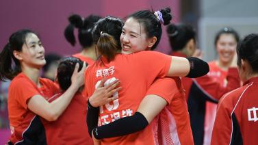“征服北美”做礼，梅西送别老友